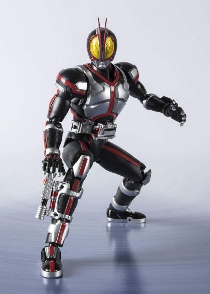 仮面ライダーファイズのフィギュアがtポイント還元でおトクに 仮面ライダーファイズのグッズをｔポイントでおトクにゲット